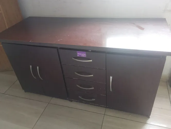 Bancada sapateira e gaveteiro pra sair rapido