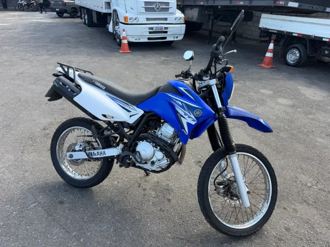 Yamaha lander xtz250 2015 revisada pneus novos