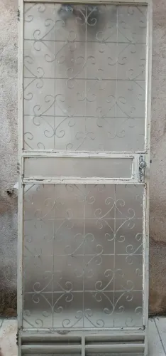 Porta de ferro 2,00 X 0,80 m