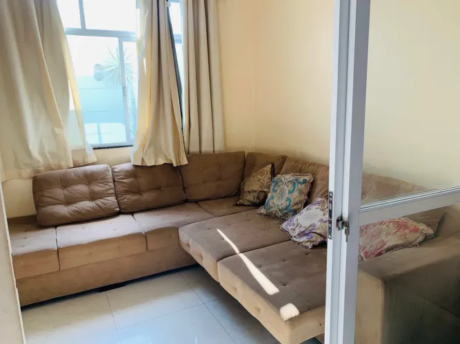 Vendo sofá de canto ** Não aceito pagamento pela OLX!! Só presencial