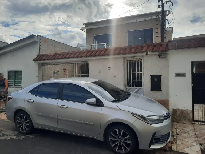 Casa no Dom Pedro com 5 Quartos 408m², Espaço Gourmet + Piscina