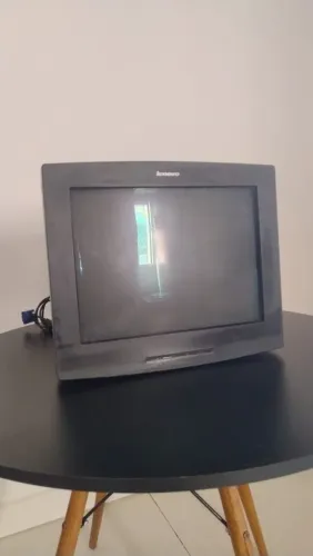 Monitor CRT Lenovo 17"/ Modelo 6307