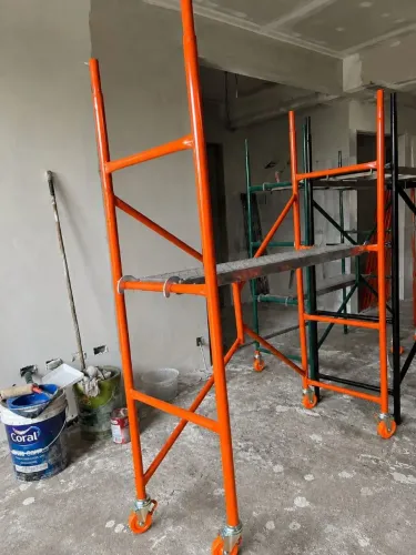 Andaime dobrável 