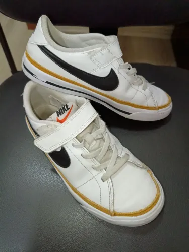 Tênis Nike Court Legacy Infantil Original (com Velcro) - Tamanho 32