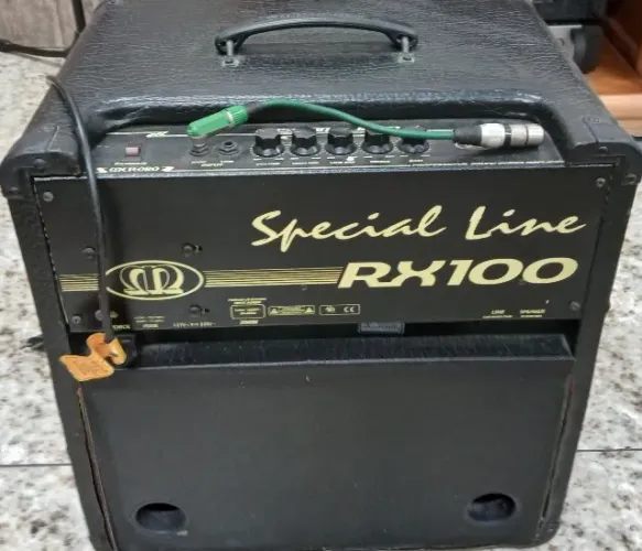 Vendo Amplificador de Contra Baixo, Guitarra Meteoro