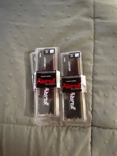 MEMÓRIA RAM KINGSTON FURY COMPUTADOR 16GB 3200 MHz (Lacrada)