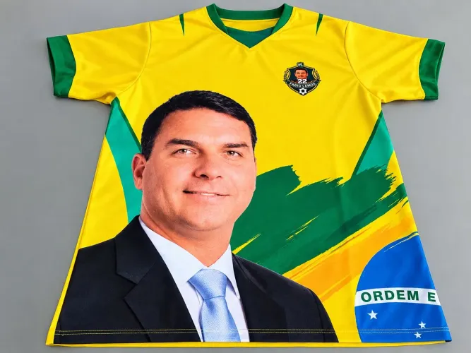 Camisa do Flavio Bolsonaro