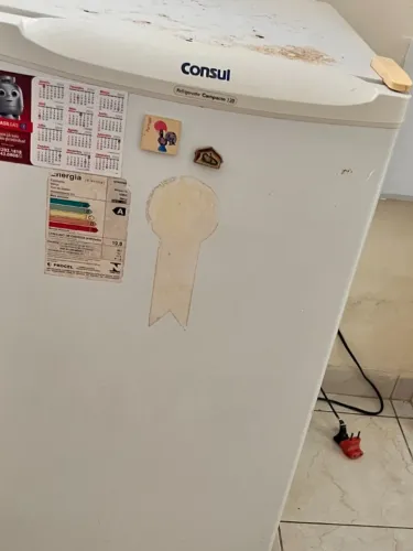 Vendo um frigobar de 120 litros
