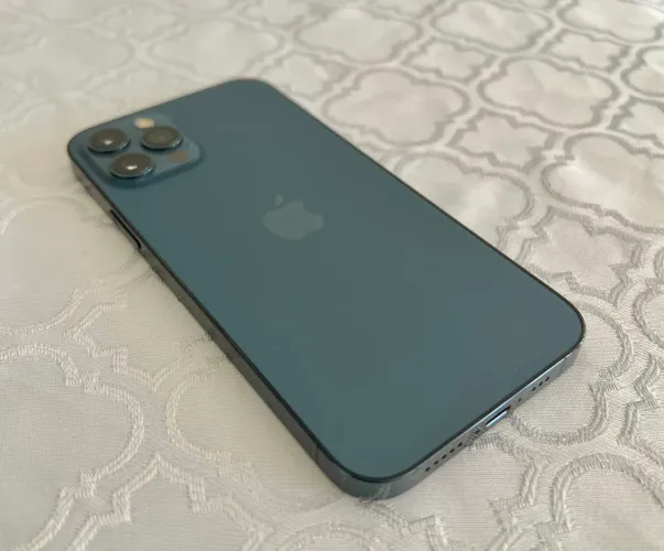 Iphone 12 PRO Azul