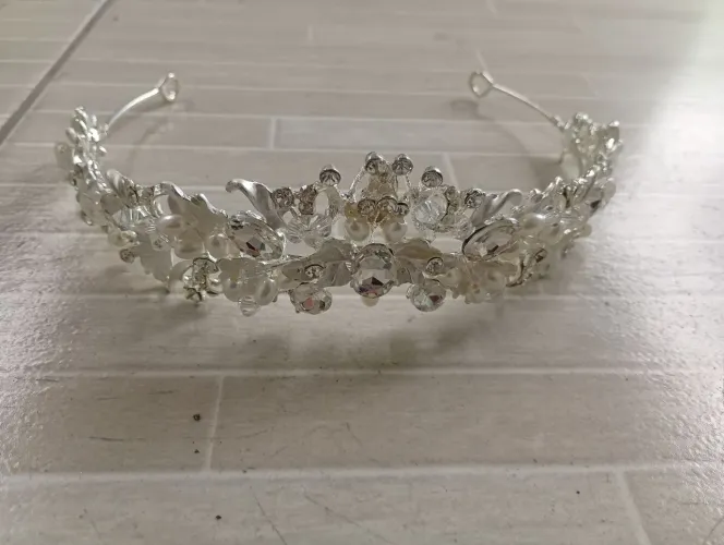 Tiara noiva