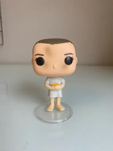 Funko pop Stranger things- eleven (hospital gown)