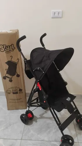 Vendo carrinho de bebê novo. Comprado dia 20/08. Motivo : ganhei um maior