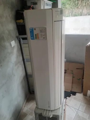 Ar condicionado 18 mil BTUs inverter quente e frio Fujitsu 