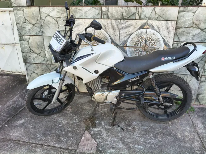 Vende-se Moto Yamaha YBR125 Factor ED