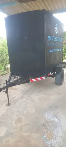 Reboque Baú Seminovo Excelente Oportunidade!