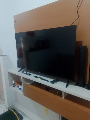Televisão de 43 polegadas smart,6 mês de uso