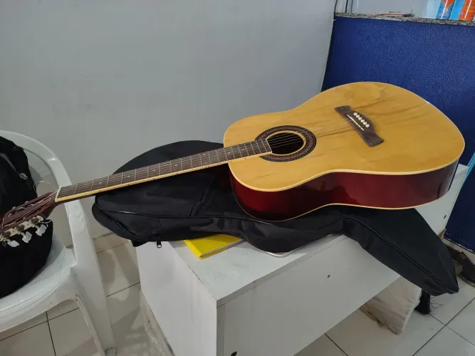 Vendo violão