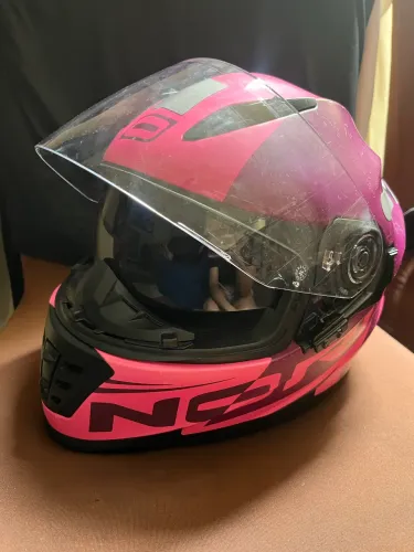 capacete norisk rosa
