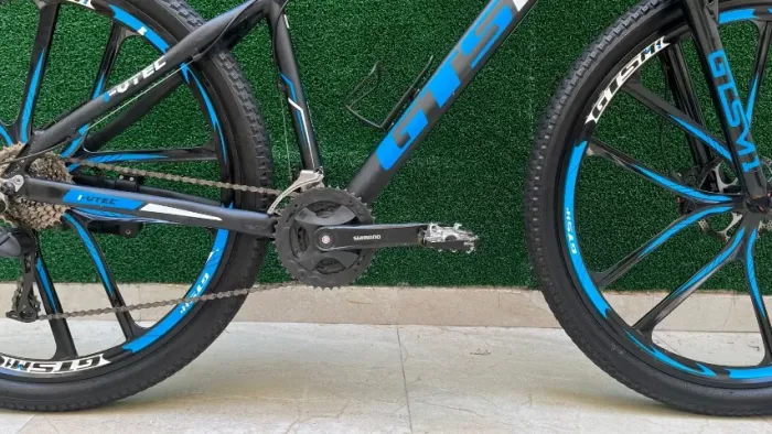 Bicicleta GTS Aro 29 Freio a Disco Hidráulico Câmbio Absolute 27 Marchas e Amortecedor e R
