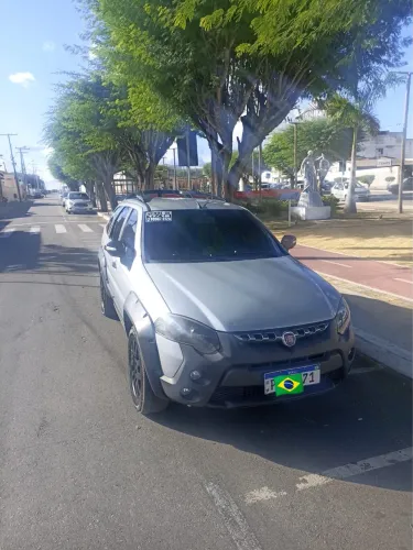 Fiat Palio Weekend Adventure Locker 1.8 Flex 2018