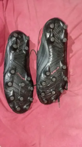 Chuteira Umbro