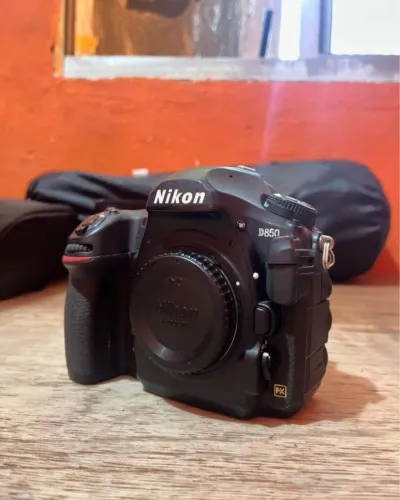 Câmera Nikon D850 Full Frame 45,7MP