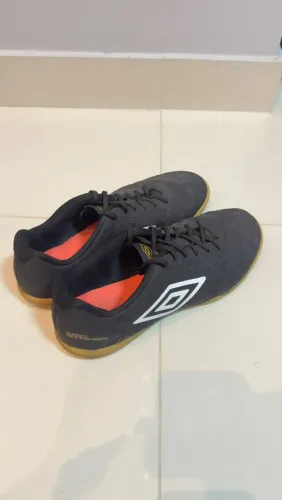 Umbro Neo Striker / chuteira futsal 42