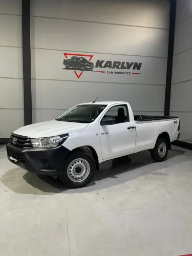 Toyota Hilux CS 4X4 2.8 TDI Diesel Mec. 2025