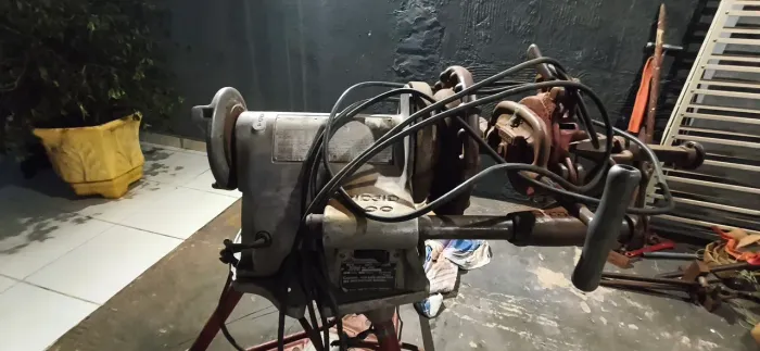 Rosqueadeira ridgid 300