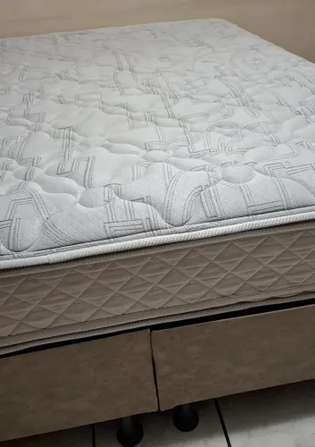 Cama box Queen