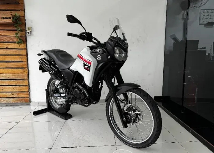 YAMAHA XTZ 250 TENERE 2015 BRANCA 79.000 KM