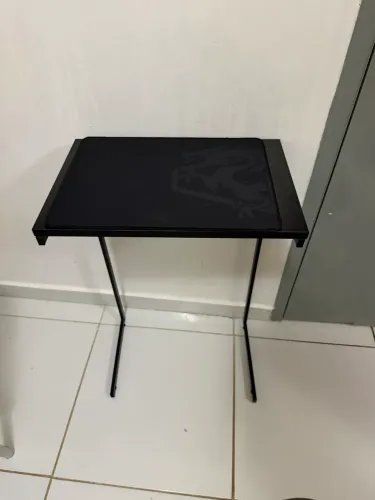 2 Mini escrivaninha pra leitura
