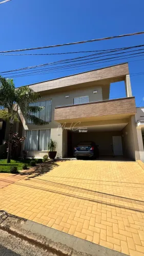 Condomínio Village Damha III - Belíssimo sobrado à venda com 3 quartos, sendo 1 suíte mást