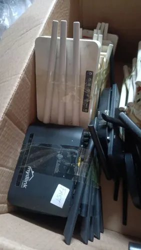 Lote de materiais pra internet , ONU, ont , roteador no precinho