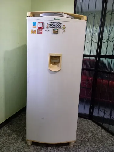 Vendo uma geladeira frostfree ConsulFacilite 