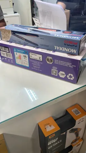 Vende se secador e chapinha 