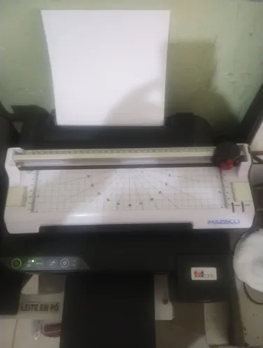 Plastificadora e laminadora