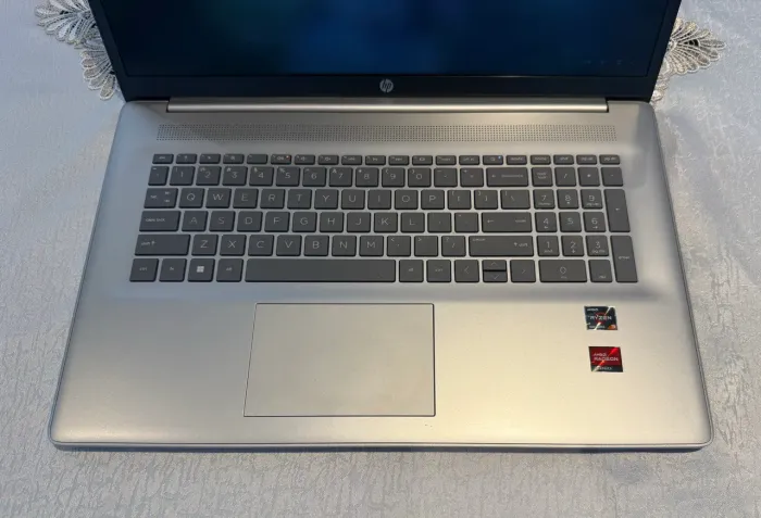 Laptop HP Importado- hp laptop 17-cp2xxx