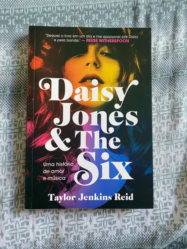 Livro - Daisy Jones and the Six