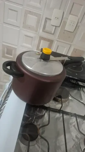 Panela de pressão rochedo