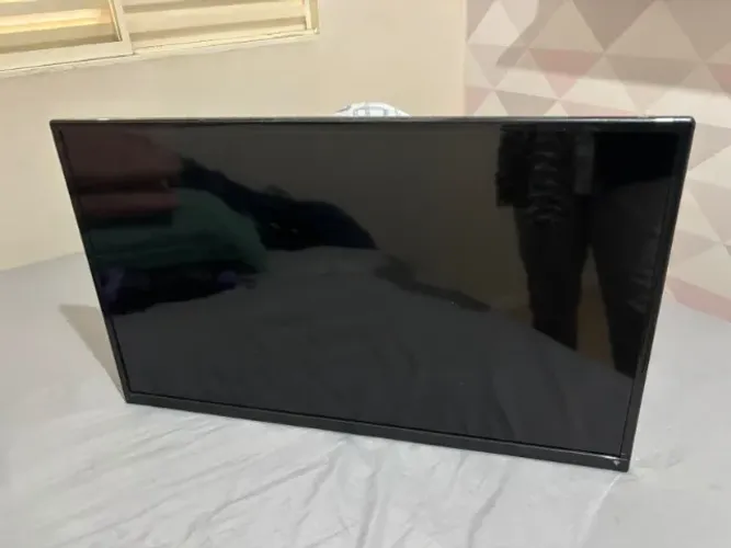 TV Philco LED PTV32G50D de 32 polegadas usada