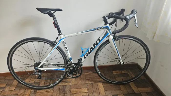 Bicicleta speed Giant Quadro 48