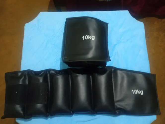 Par de tornozeleira para musculação 10kg preto