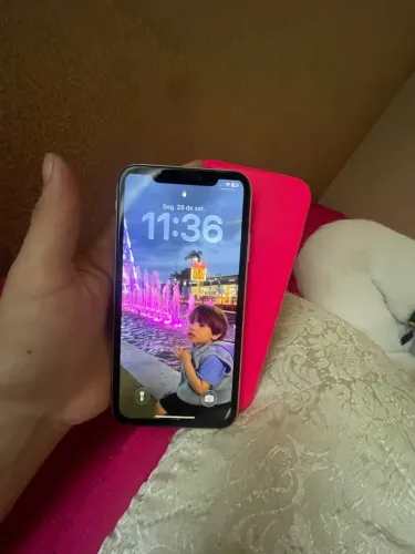 Vendo um iPhone 11 64gb