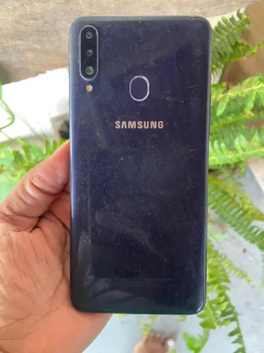 Vendo celular samsung A20s funcionando perfeitamente. obs: tela um pouco quebrada