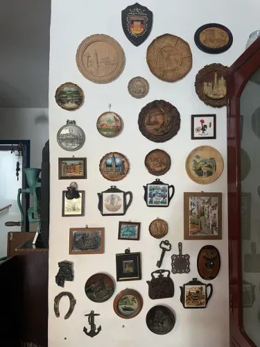 Coleção de Quadros e Placas Decorativas Vintage (Viagens pelo Mundo)