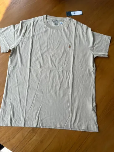 Camisa Polo Ralph Lauren na etiqueta