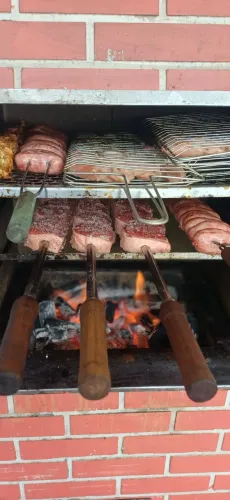 Festas e eventos buffet completo com churrasco de primeira qualidade. 