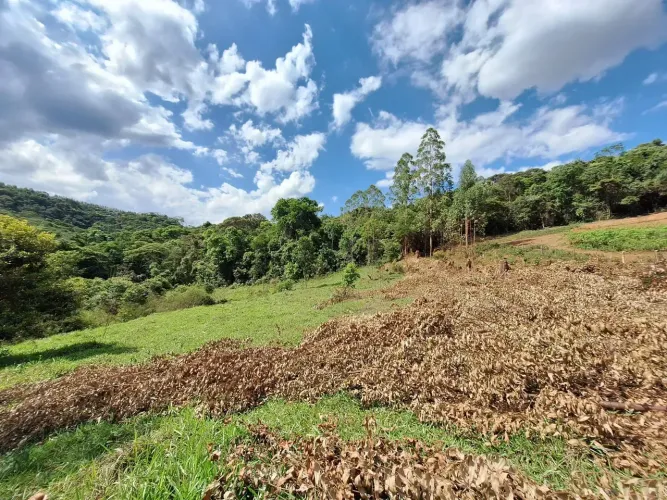 Imóvel para venda possui 5600 metros quadrados em Centro - Conceição do Mato Dentro - MG
