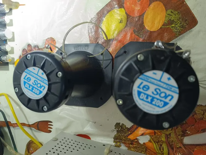 Tweeter Leson Dlx 200